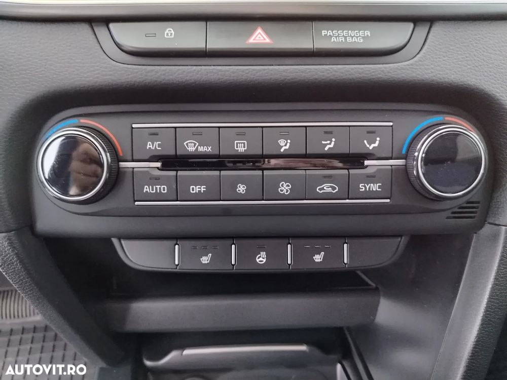 Kia XCeed 1.5 T-GDI 7DCT City - 22