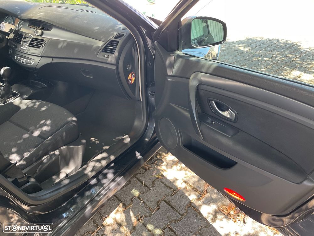 Renault Laguna dCi 110 FAP Emotion - 16