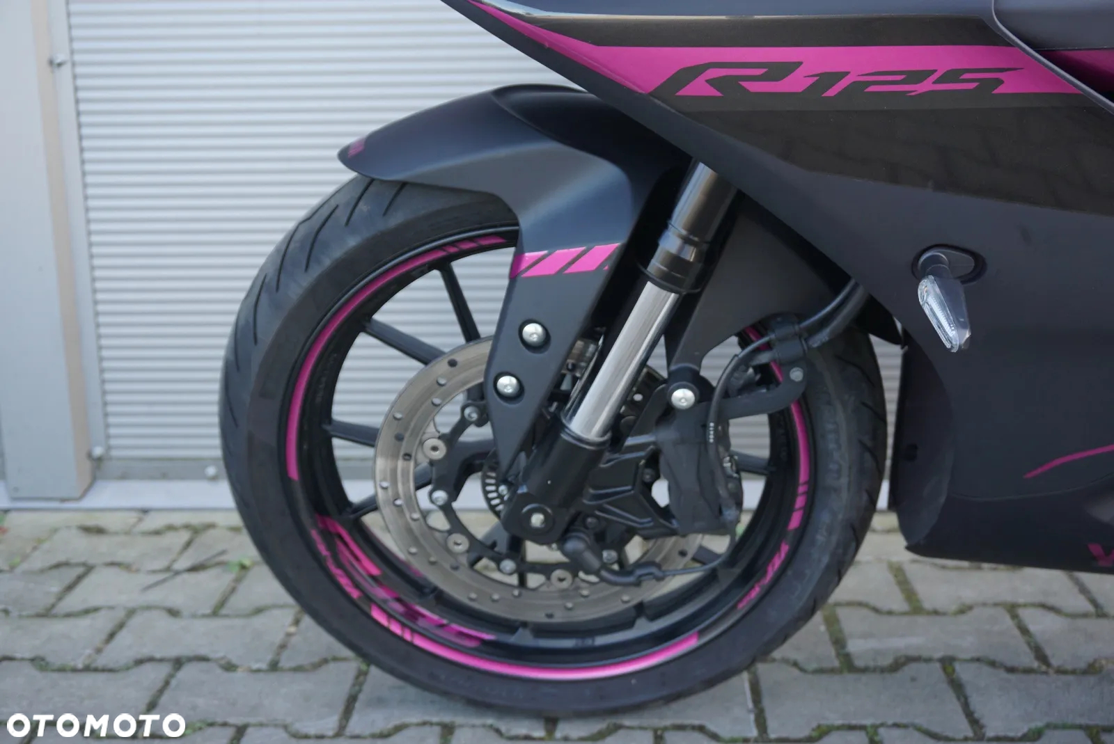 Yamaha YZF - 16