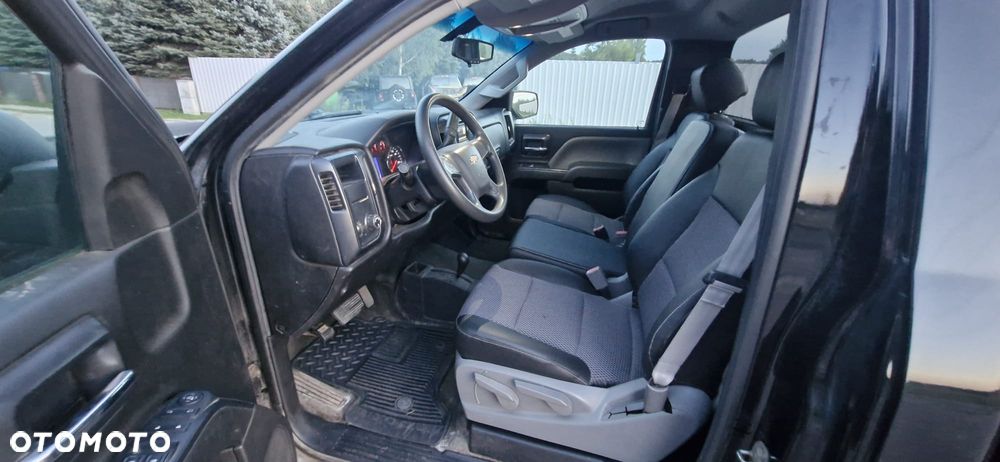 Chevrolet Silverado - 6