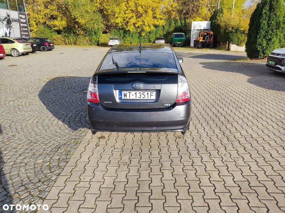 Toyota Prius 1.5 VVT-i Sol (nav) - 4
