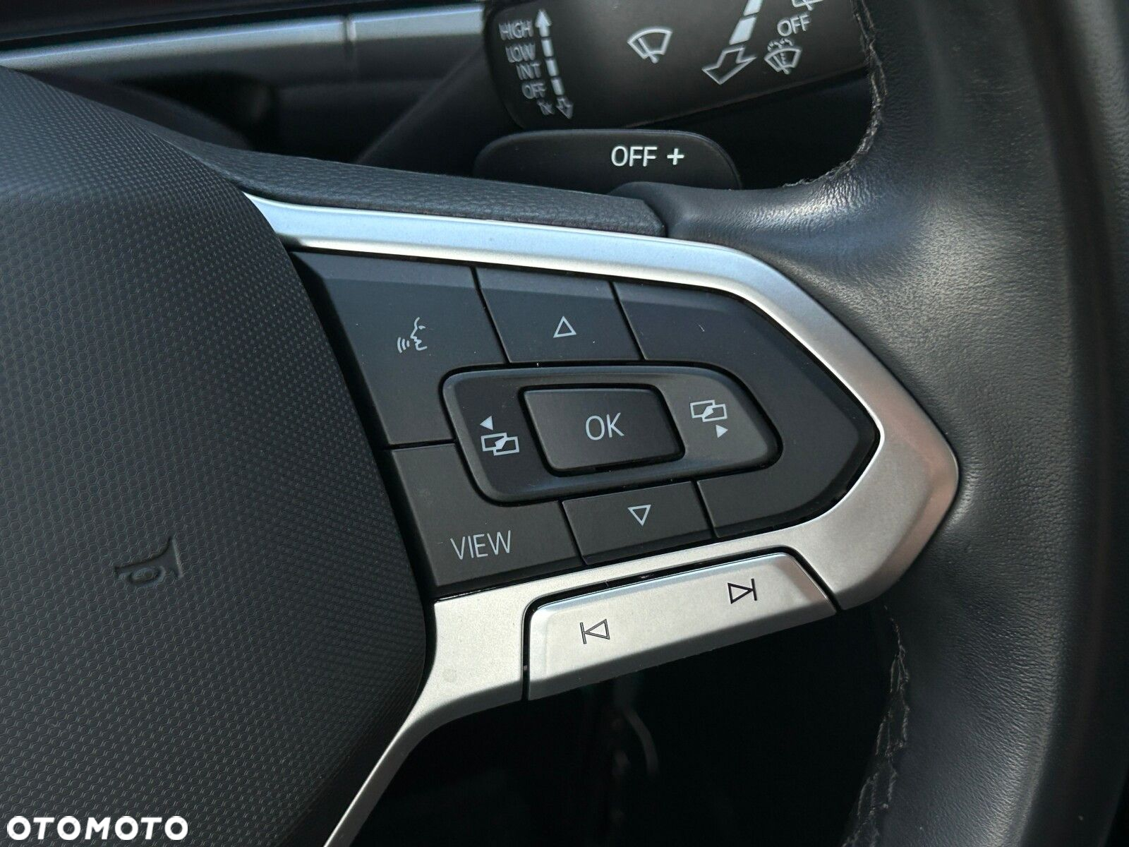 Volkswagen T-Roc 1.5 TSI Life DSG - 22