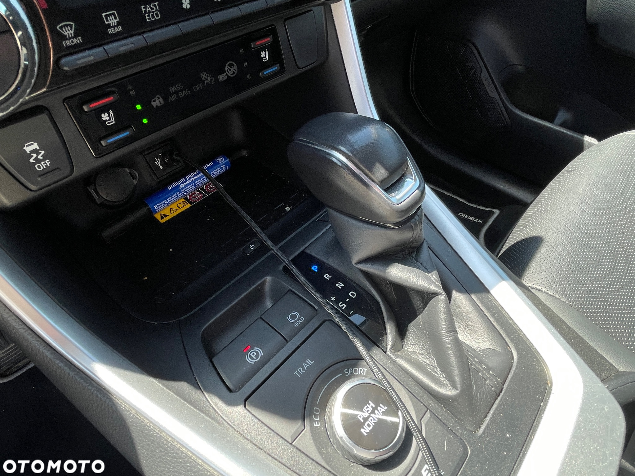Toyota RAV4 2.5 Hybrid Executive 4x4 - 26