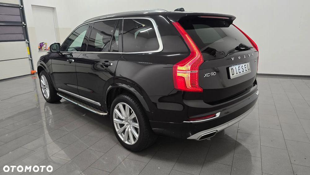 Volvo XC 90 D5 AWD Geartronic Inscription - 4