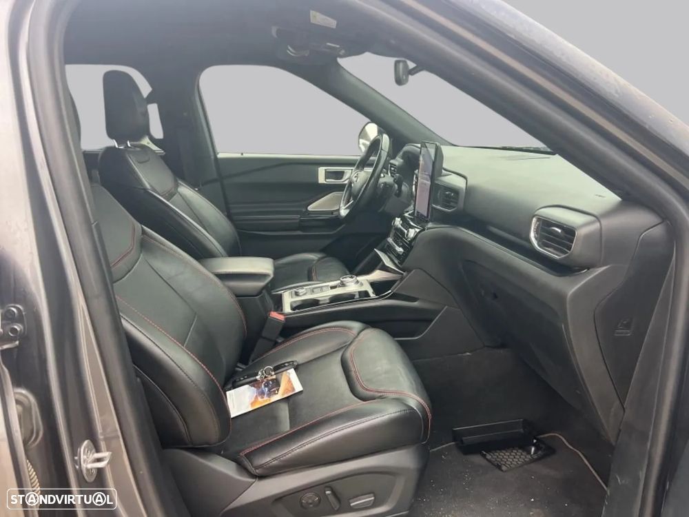 Ford Explorer - 5