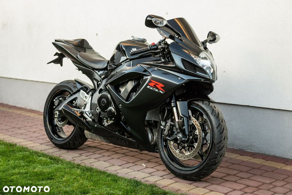 Suzuki GSX-R - 1