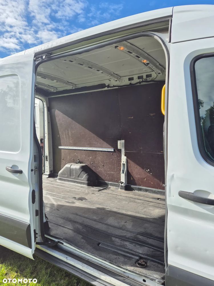 Ford Transit - 24