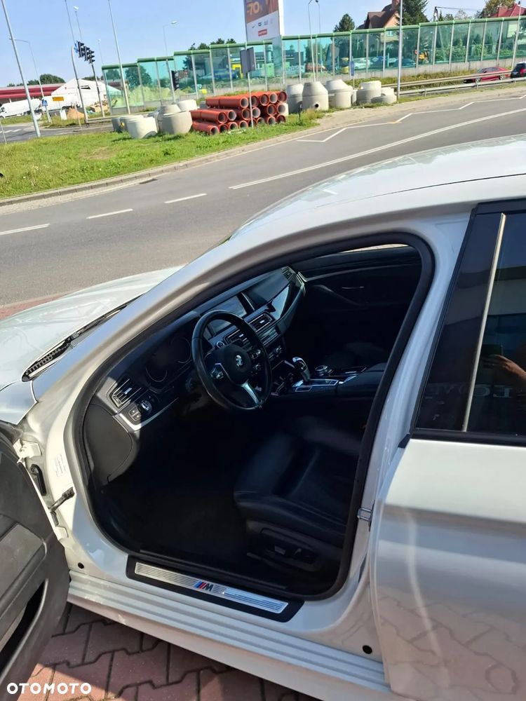 BMW Seria 5 525d xDrive Luxury Line - 24