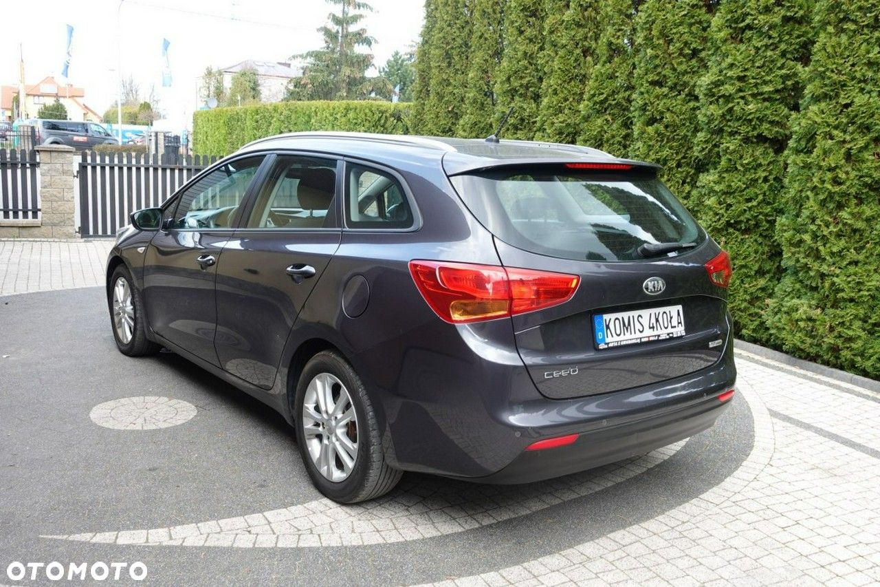 Kia Ceed - 5