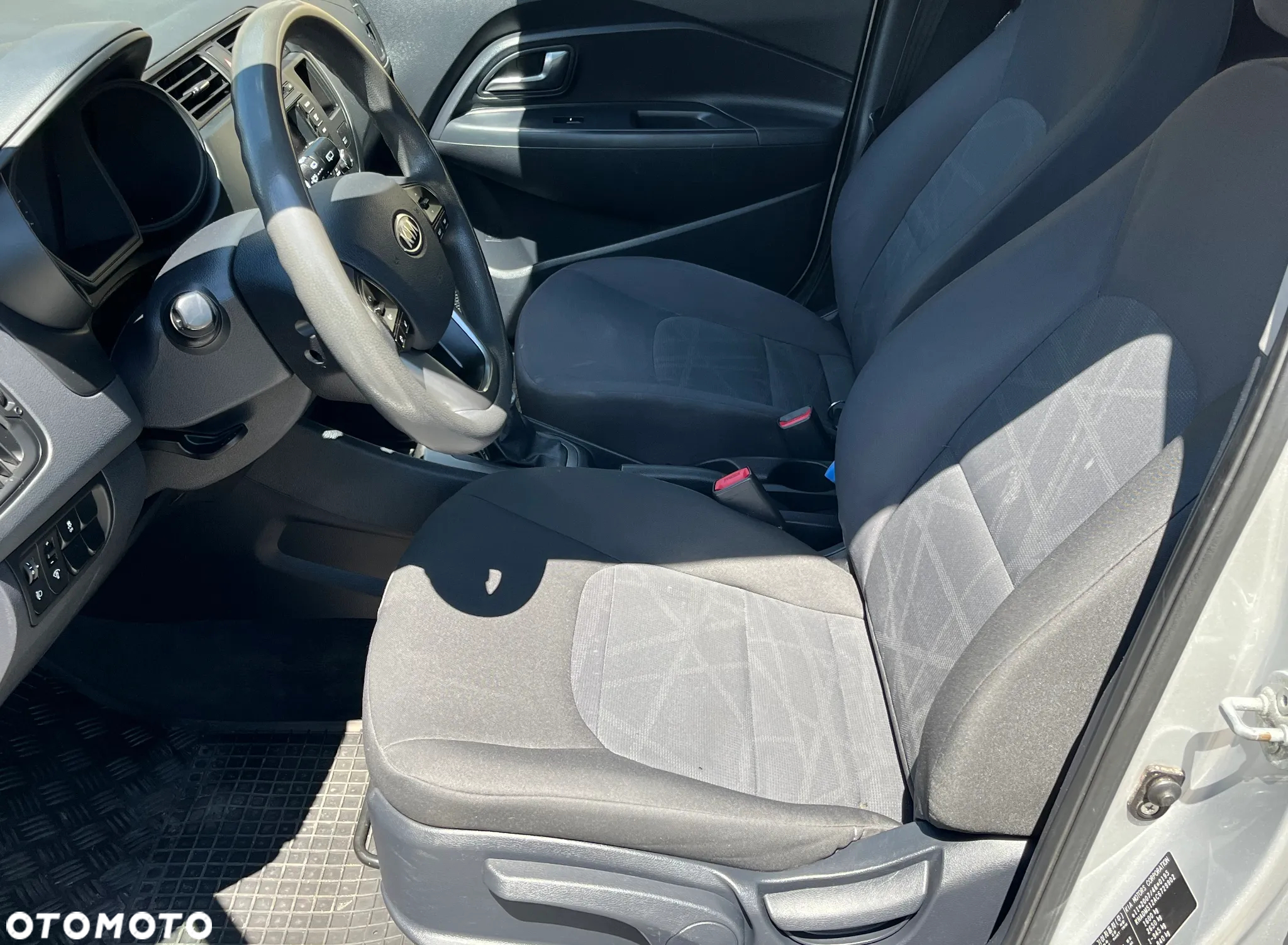 Kia Rio - 6