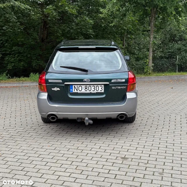 Subaru Outback 2.5 - 6