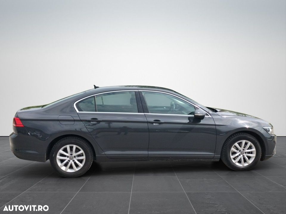 Volkswagen Passat - 7