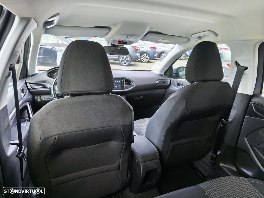 Peugeot 308 1.2 PureTech Style - 9