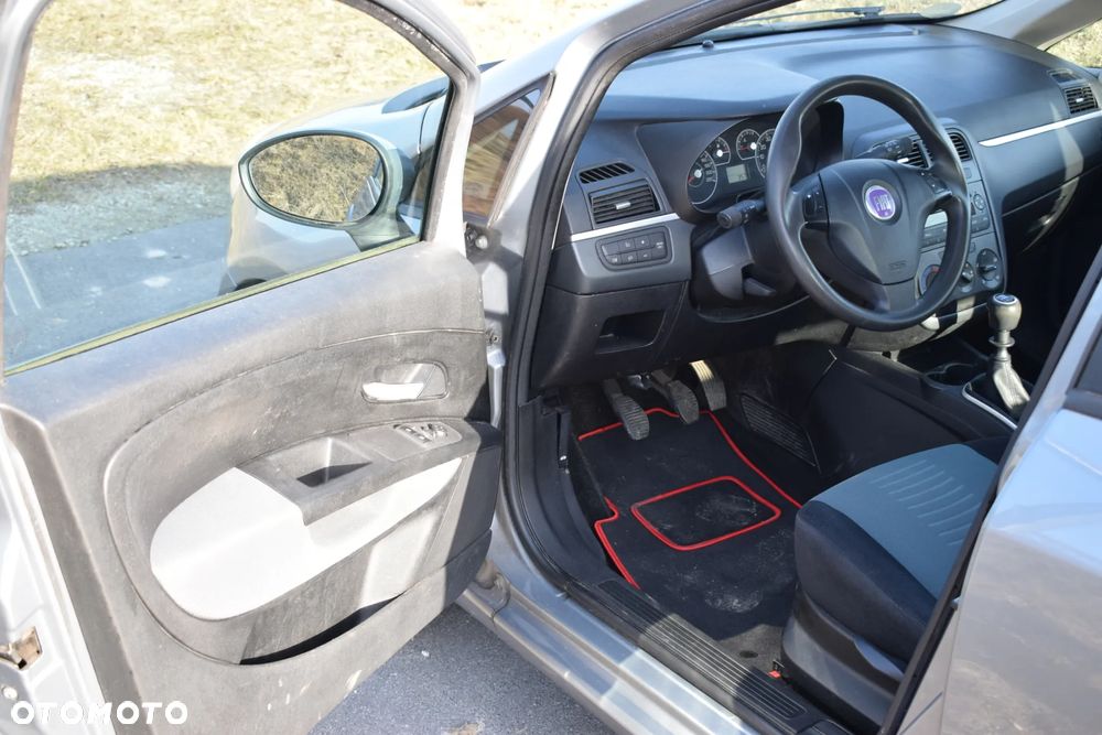 Fiat Punto - 10
