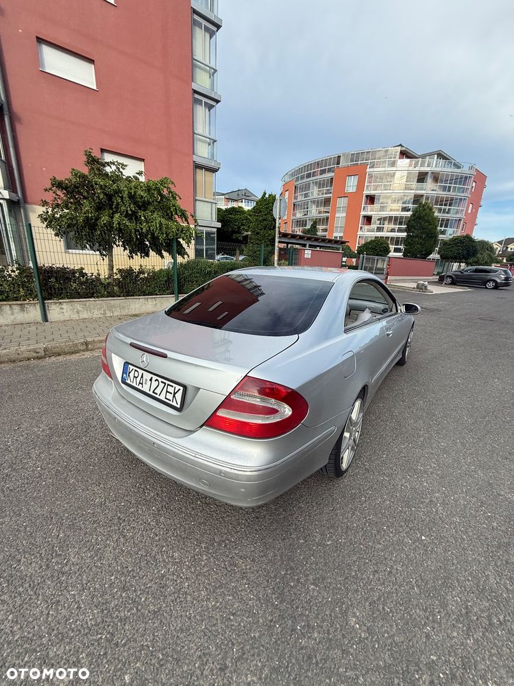 Mercedes-Benz CLK - 4