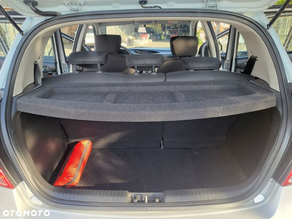 Hyundai i20 - 23