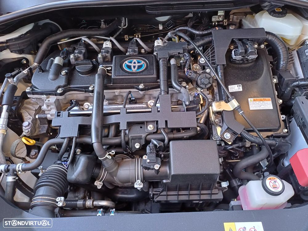 Toyota Auris Touring Sports 1.8 HSD Freestyle - 8