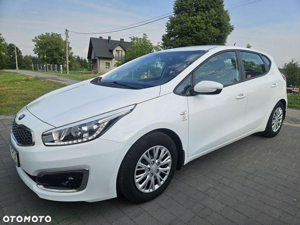 Kia Ceed - 3