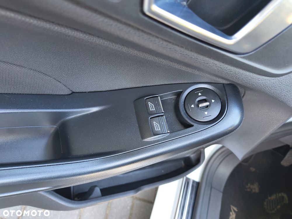 Ford Fiesta - 5