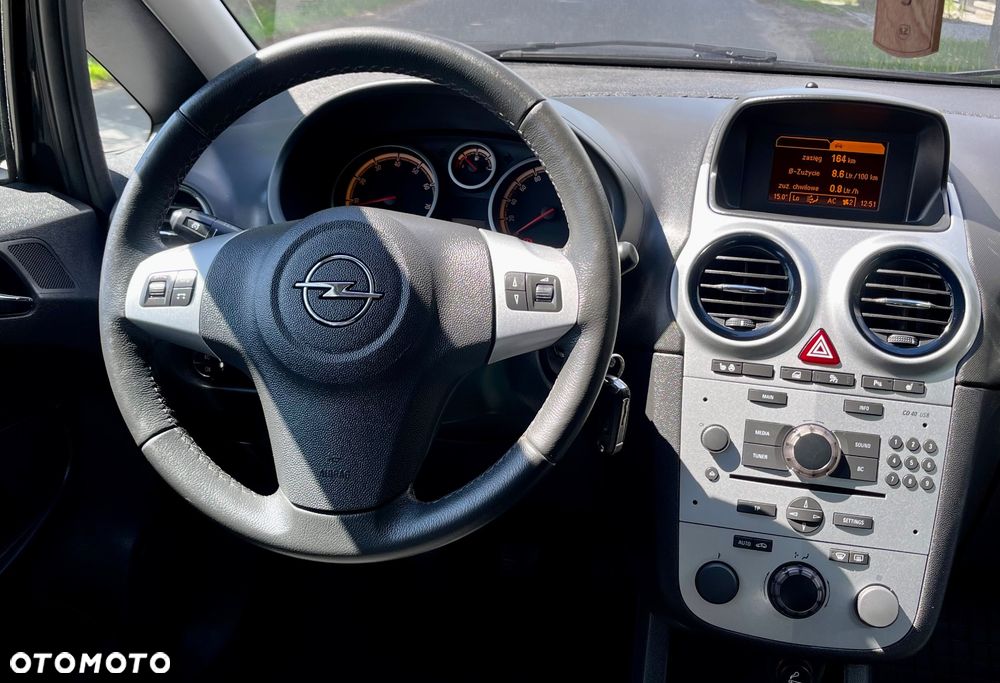 Opel Corsa 1.4 16V Color Edition - 24