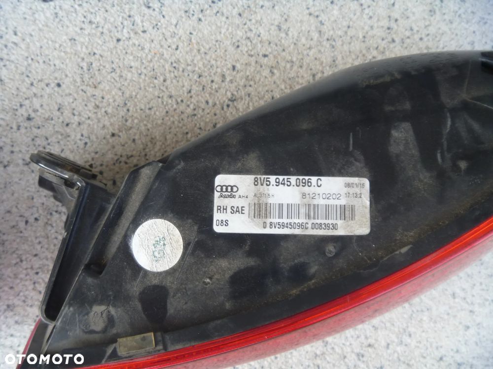 AUDI A3 SEDAN 8V5 LAMPA TYLNA LEWA PRAWA LED W KLAPĘ ORYGINAŁ IGŁA USA - 12
