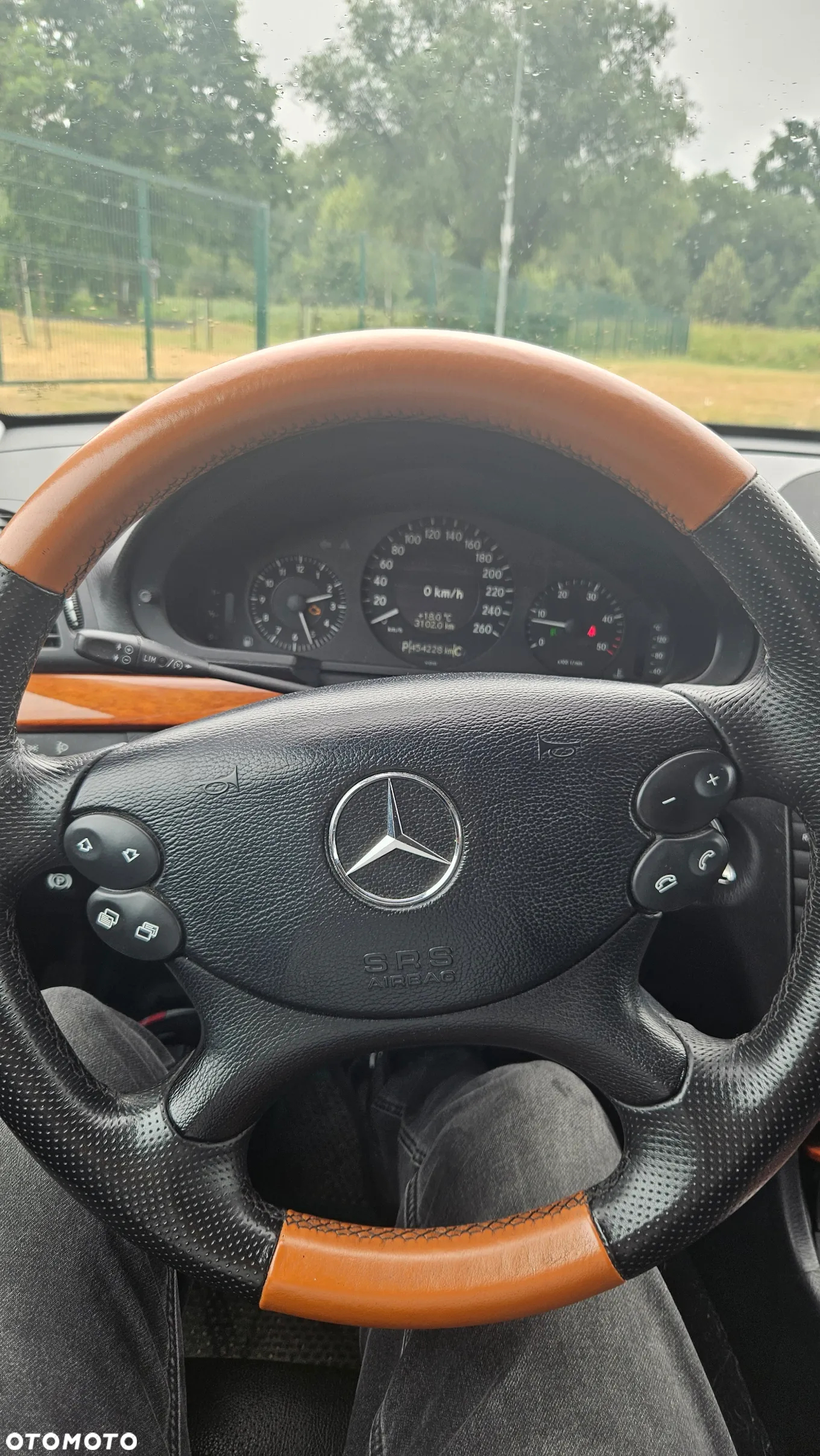 Mercedes-Benz Klasa E - 39