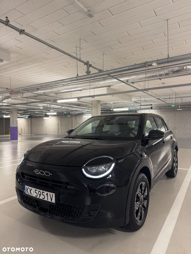 Fiat 600 HYBRID 125 Jahre Edition - 3