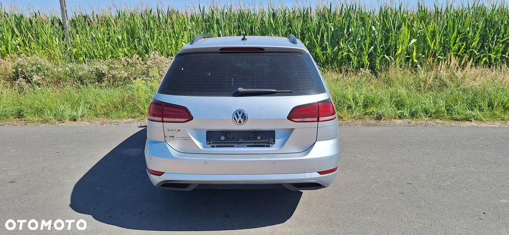 Volkswagen Golf - 11
