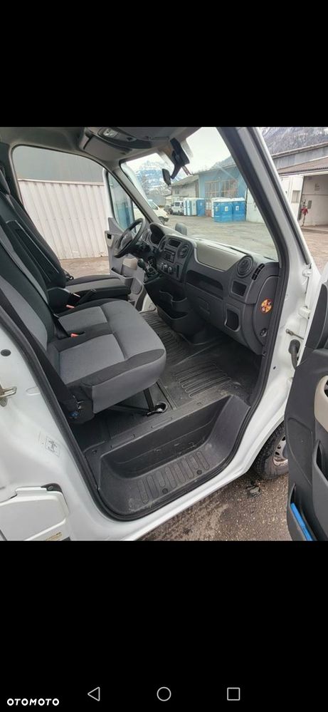 Nissan NV400 - 6