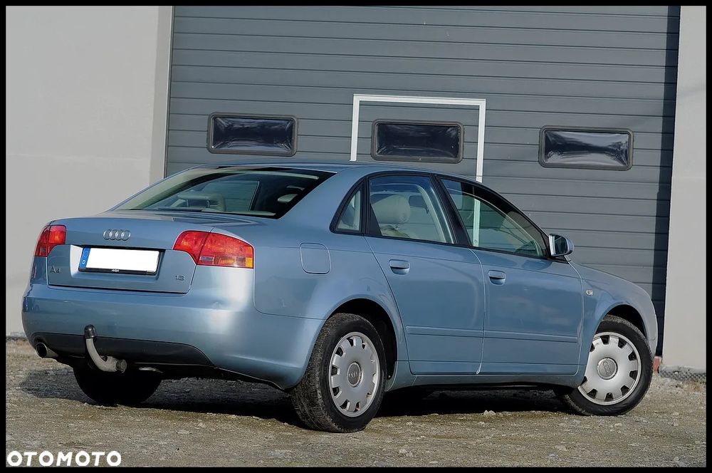 Audi A4 Limousine - 3