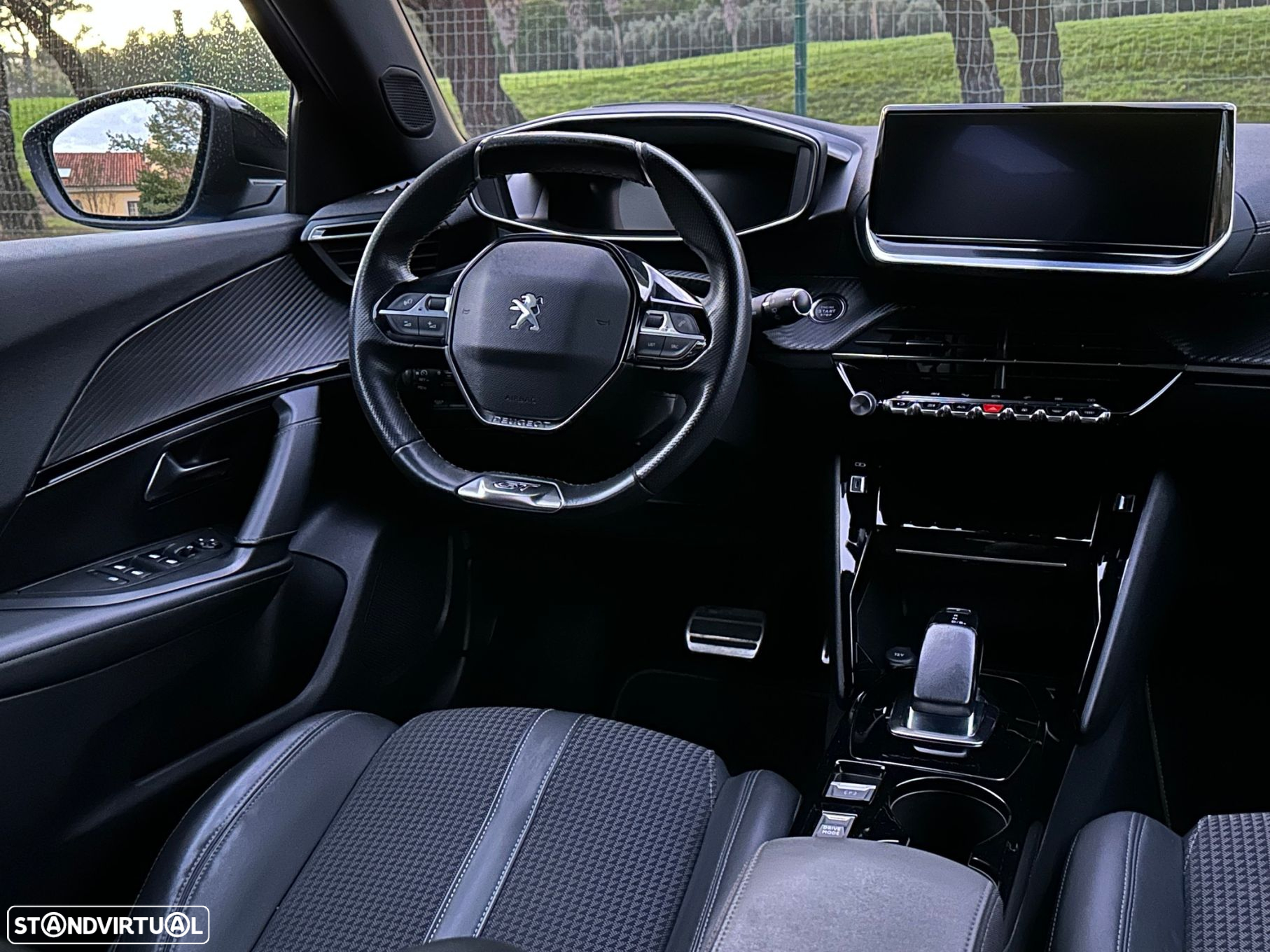 Peugeot e-2008 50 kWh GT Line - 26