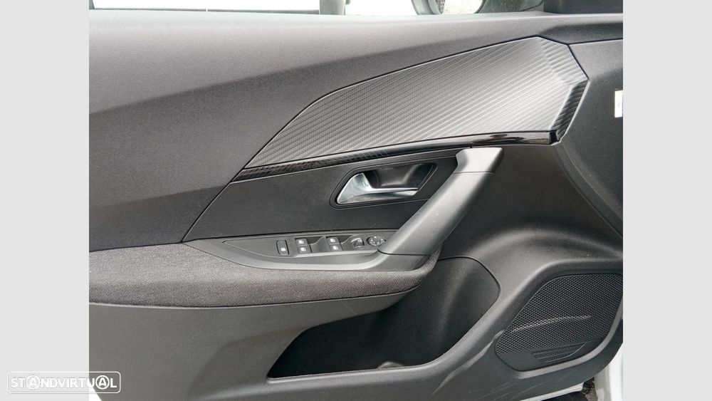 Peugeot e-2008 54 kWh Active - 12