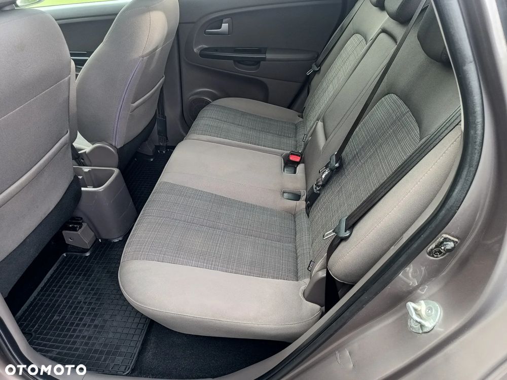 Kia Venga 1.4 M - 9