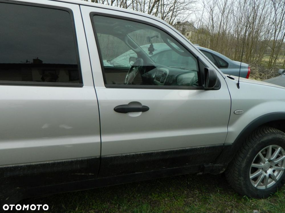 FORD MAVERICK II LIFT na części 2005 rok - 37