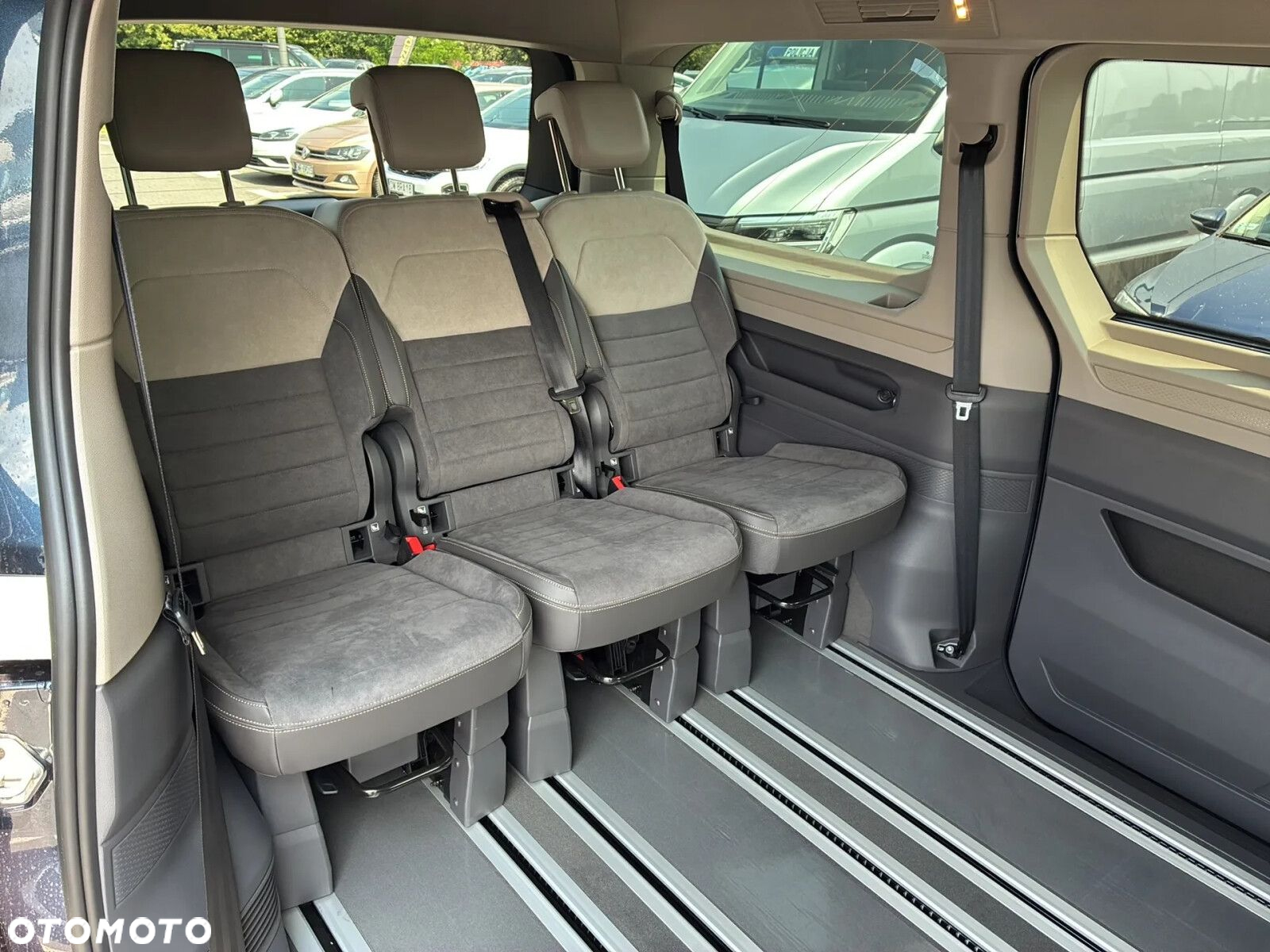 Volkswagen California - 17
