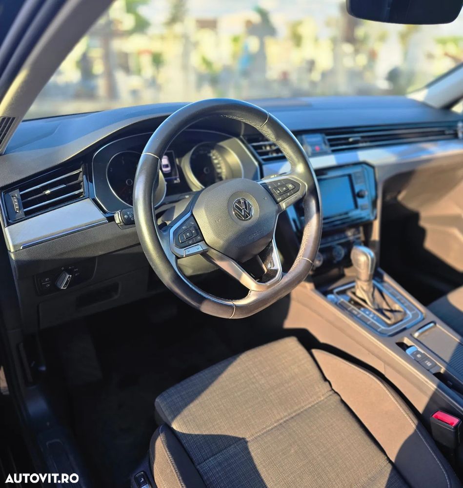 Volkswagen Passat 2.0 TDI DSG Comfortline - 14