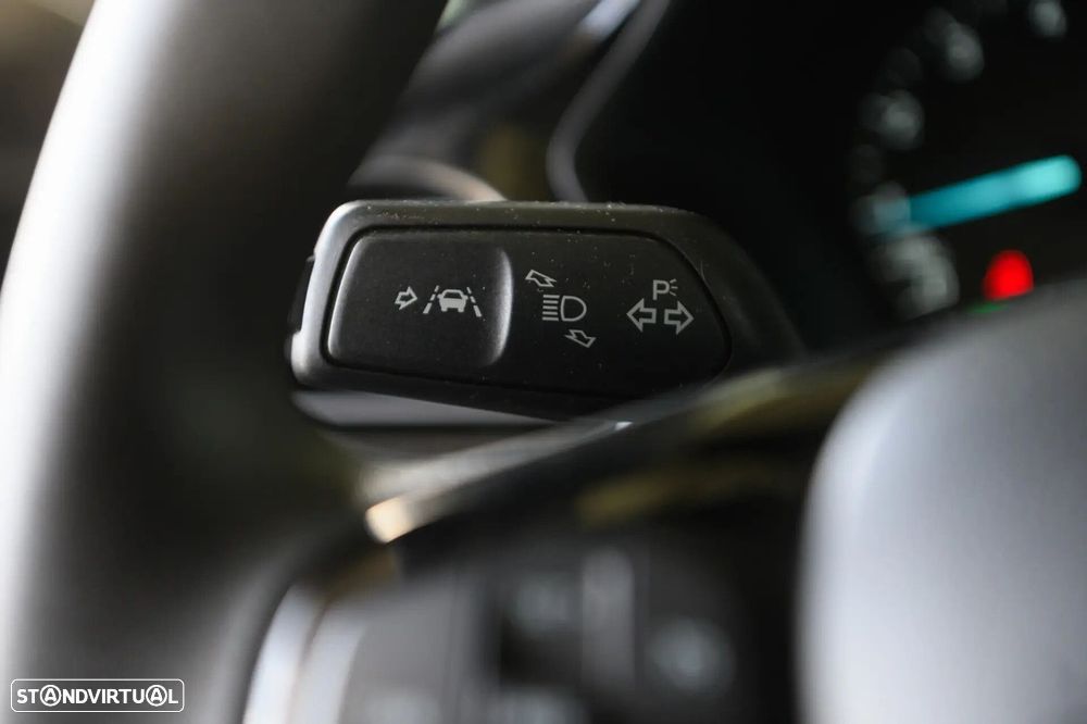 Ford Fiesta 1.0 EcoBoost Trend Connected - 35