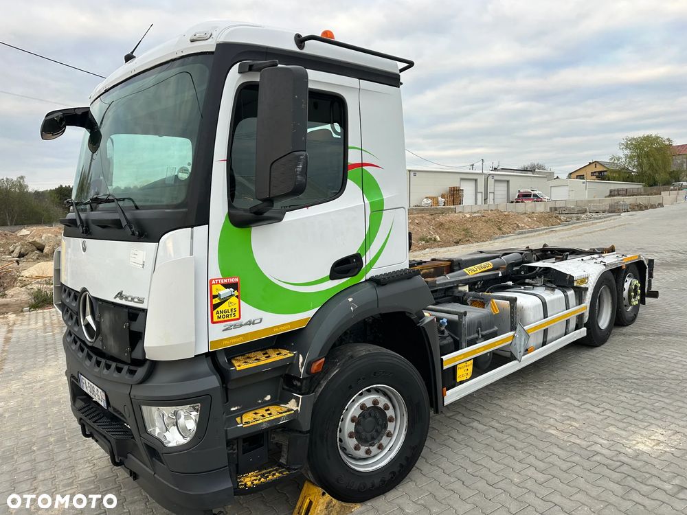 Mercedes-Benz Arocs 2540 - 6
