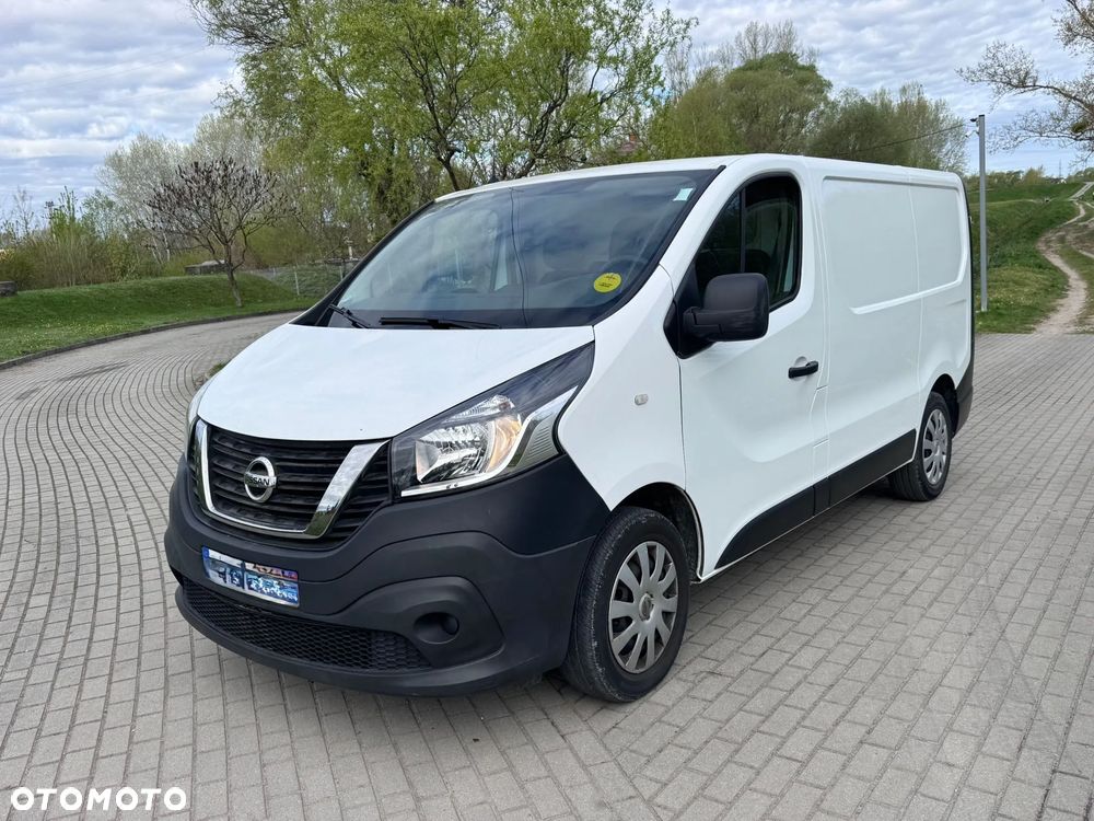 Nissan NV300 - 1