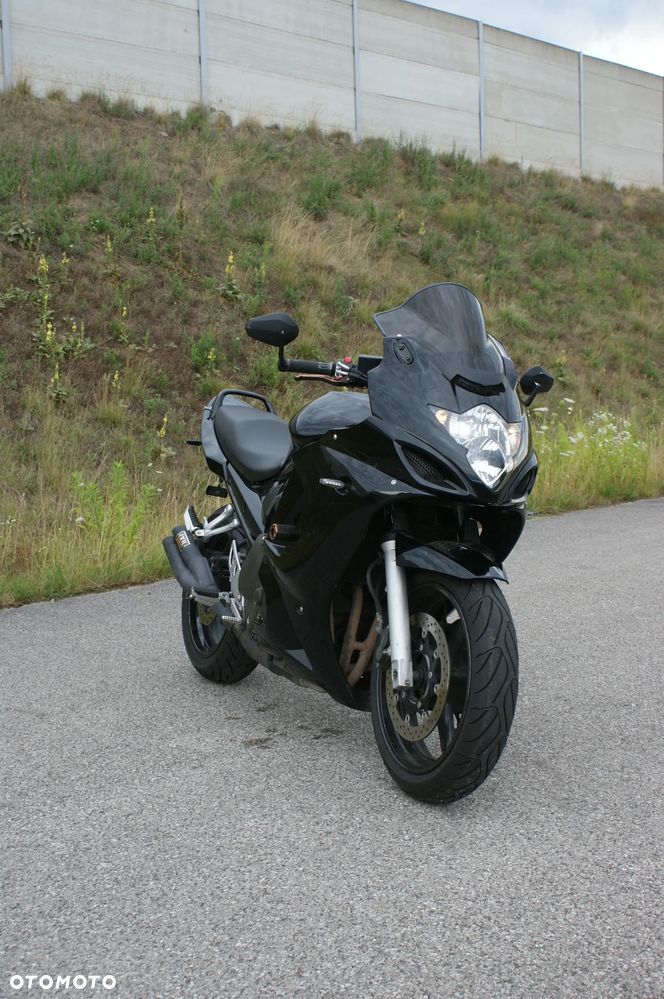 Suzuki GSX - 4