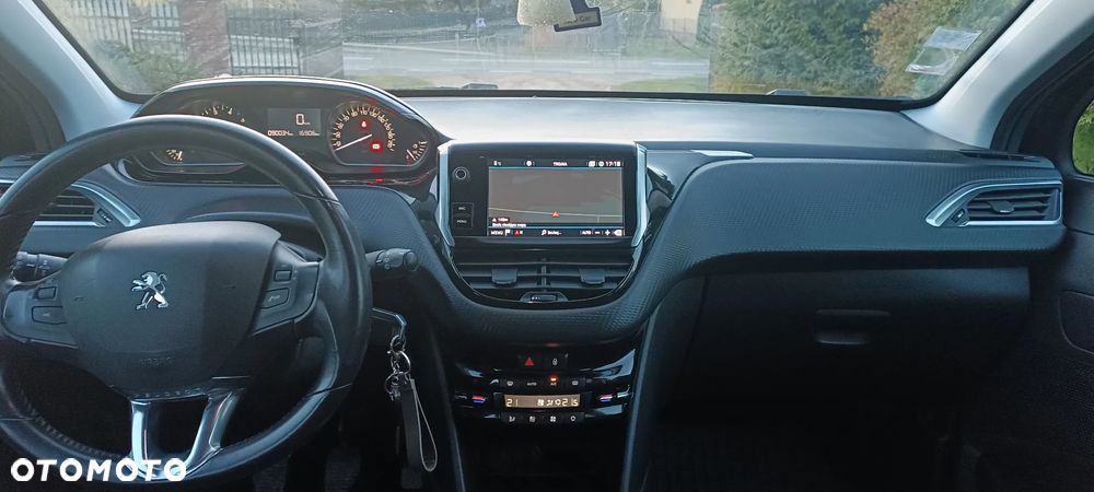 Peugeot 2008 PureTech 82 Style - 12