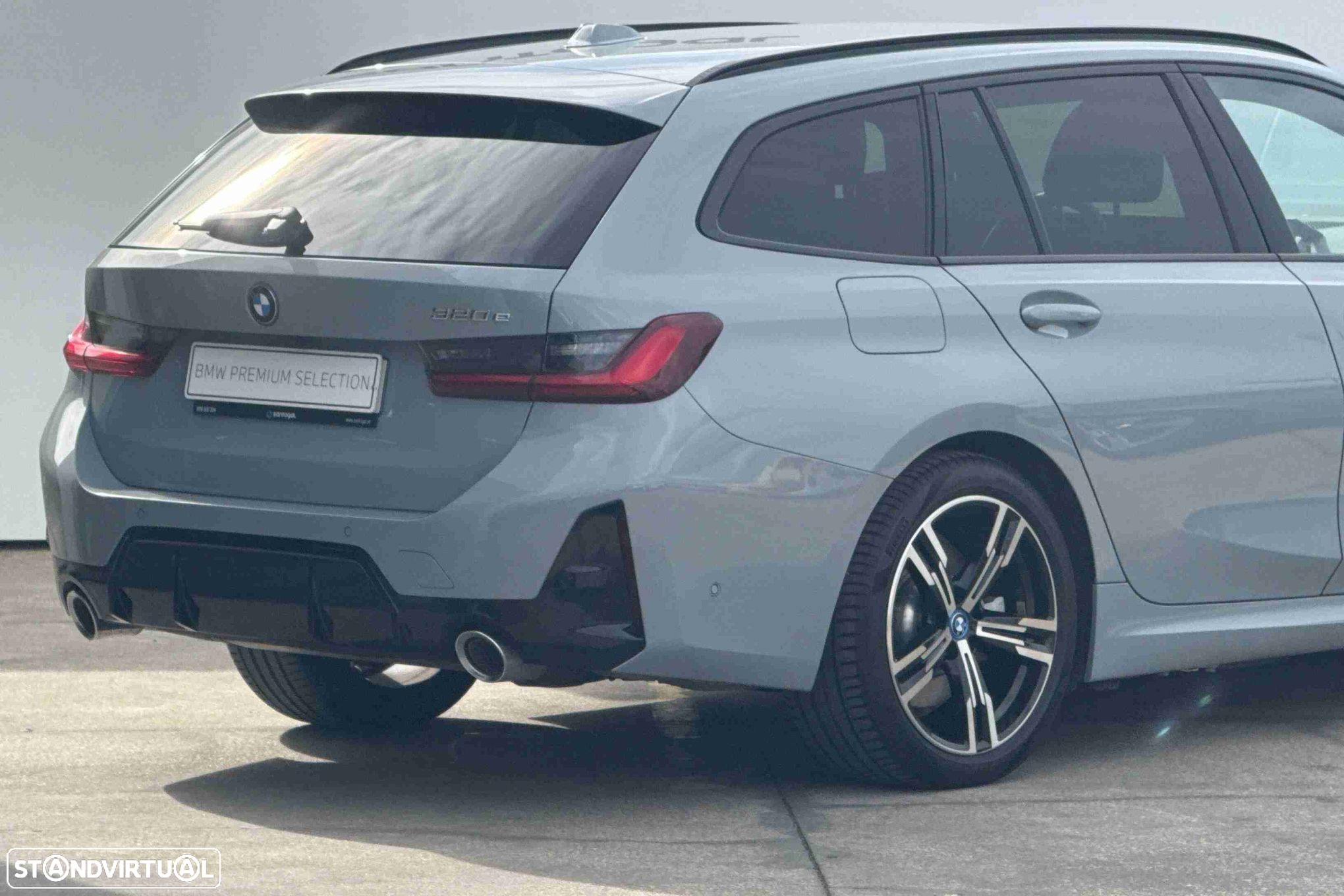 BMW 320 e Touring Pack Desportivo M Auto - 9