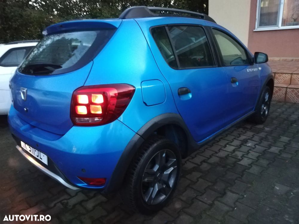 Dacia Sandero TCe 90 S&S Celebration - 19