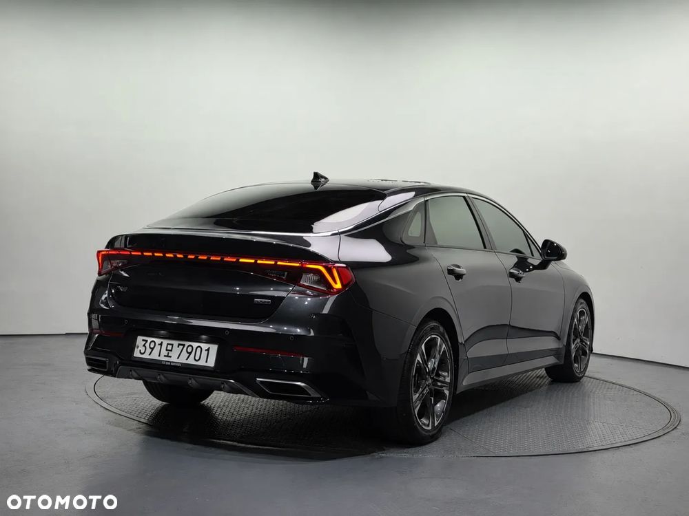 Kia K5 - 4