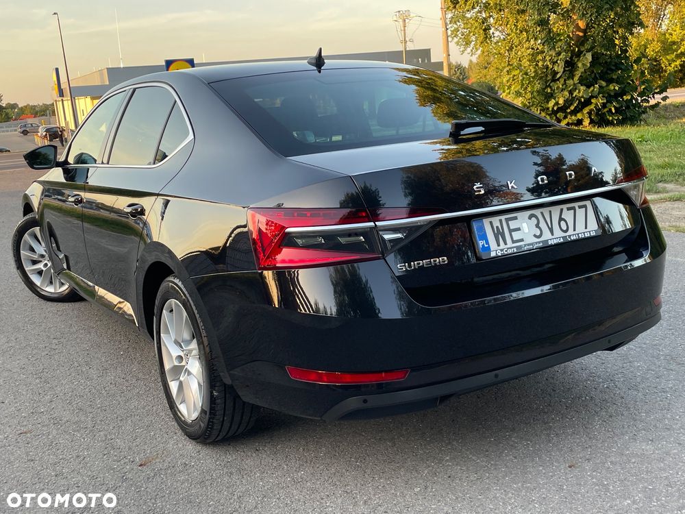 Skoda Superb 2.0 TDI SCR Ambition DSG - 4