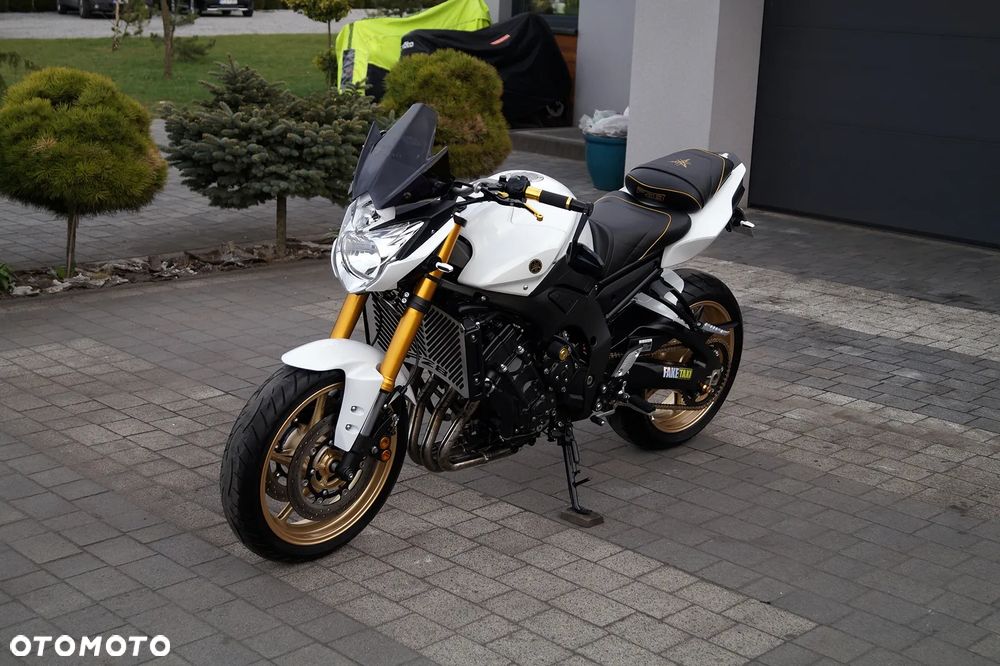 Yamaha FZ8 - 3