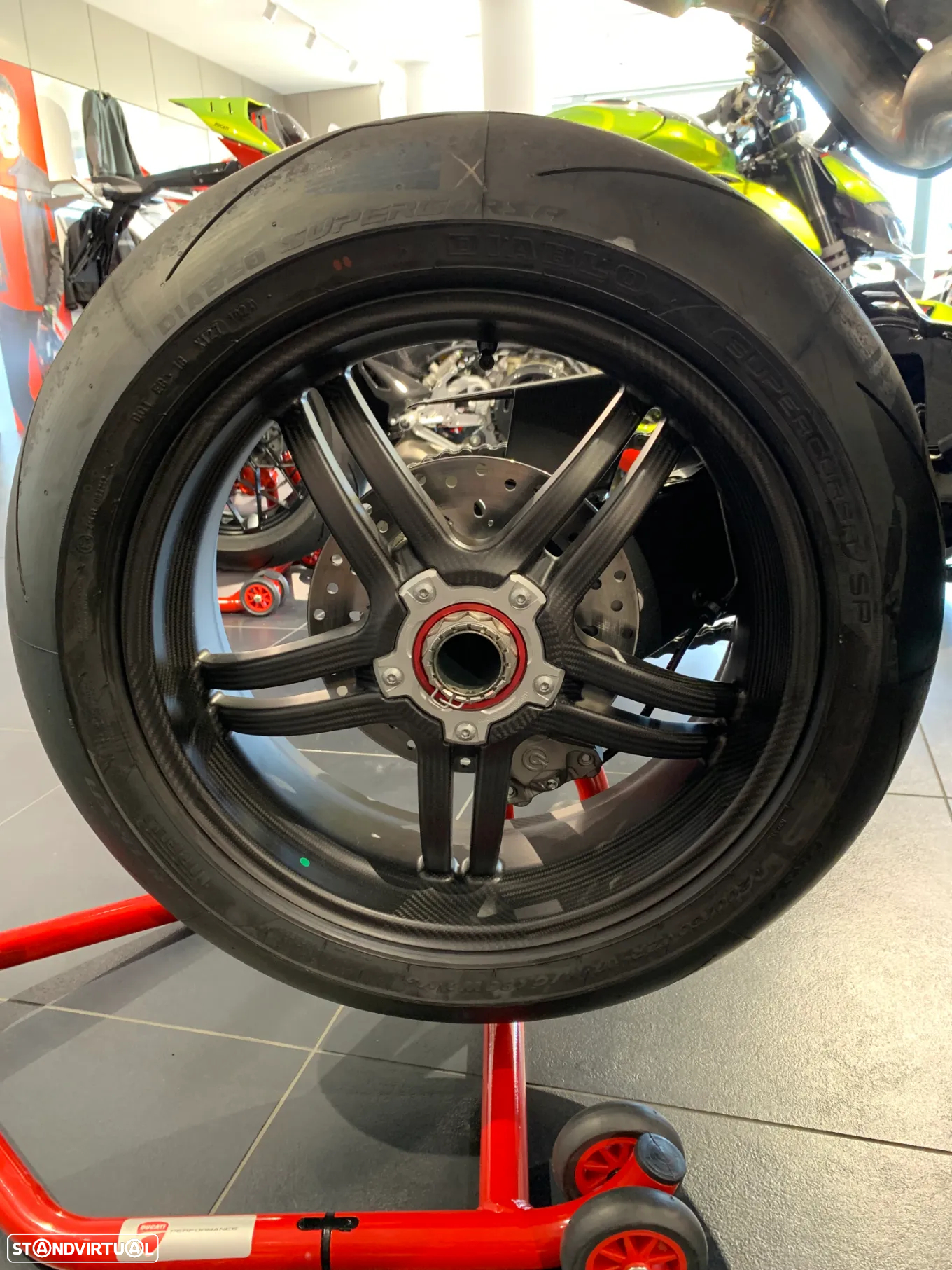 Ducati Panigale V4 SP2 30° Anniversario 916 (233/500) - 17