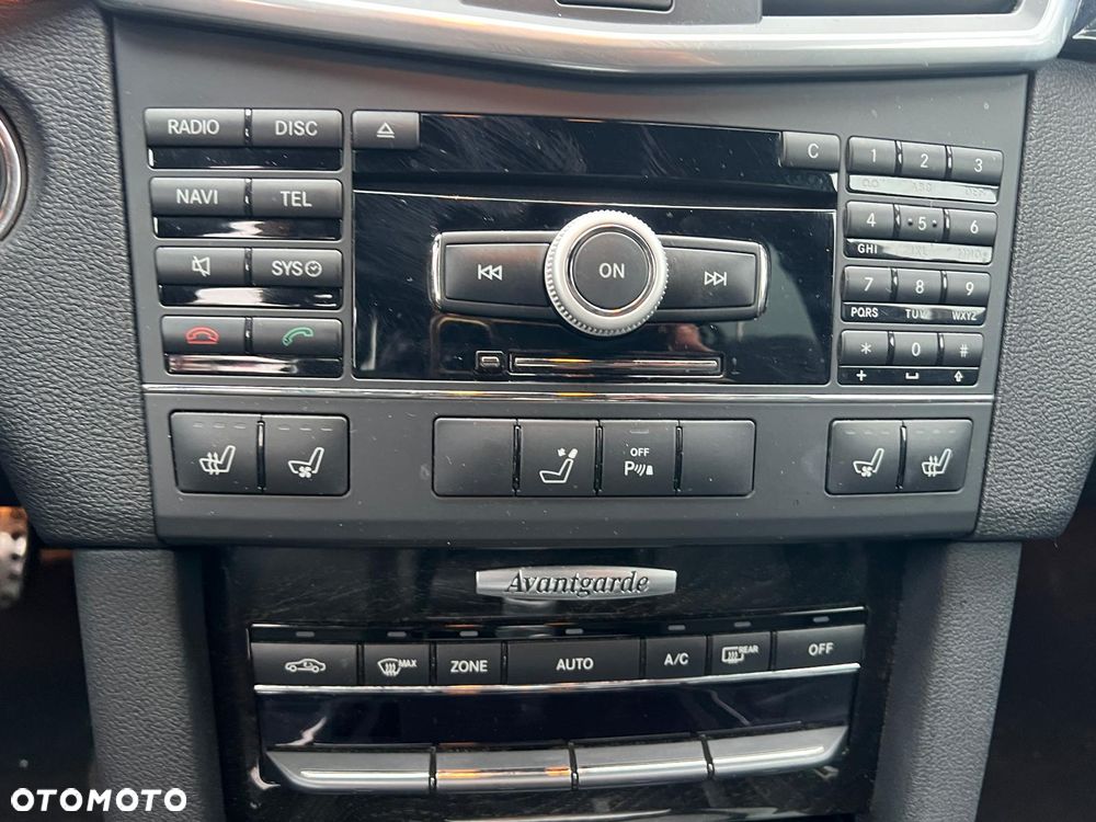 Mercedes-Benz Klasa E 350 CDI DPF BlueEFFICIENCY 7G-TRONIC Avantgarde - 12