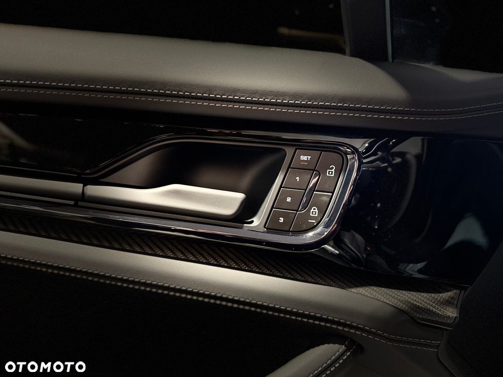 Porsche Panamera - 29