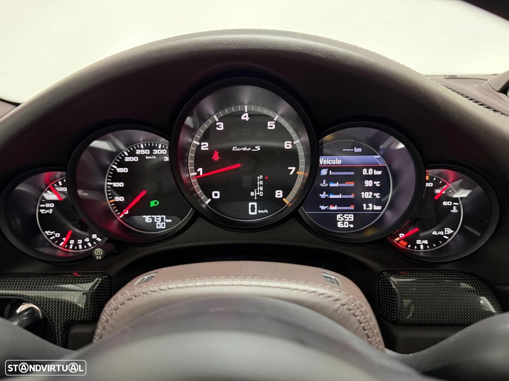 Porsche 911 (991) Turbo S - 23